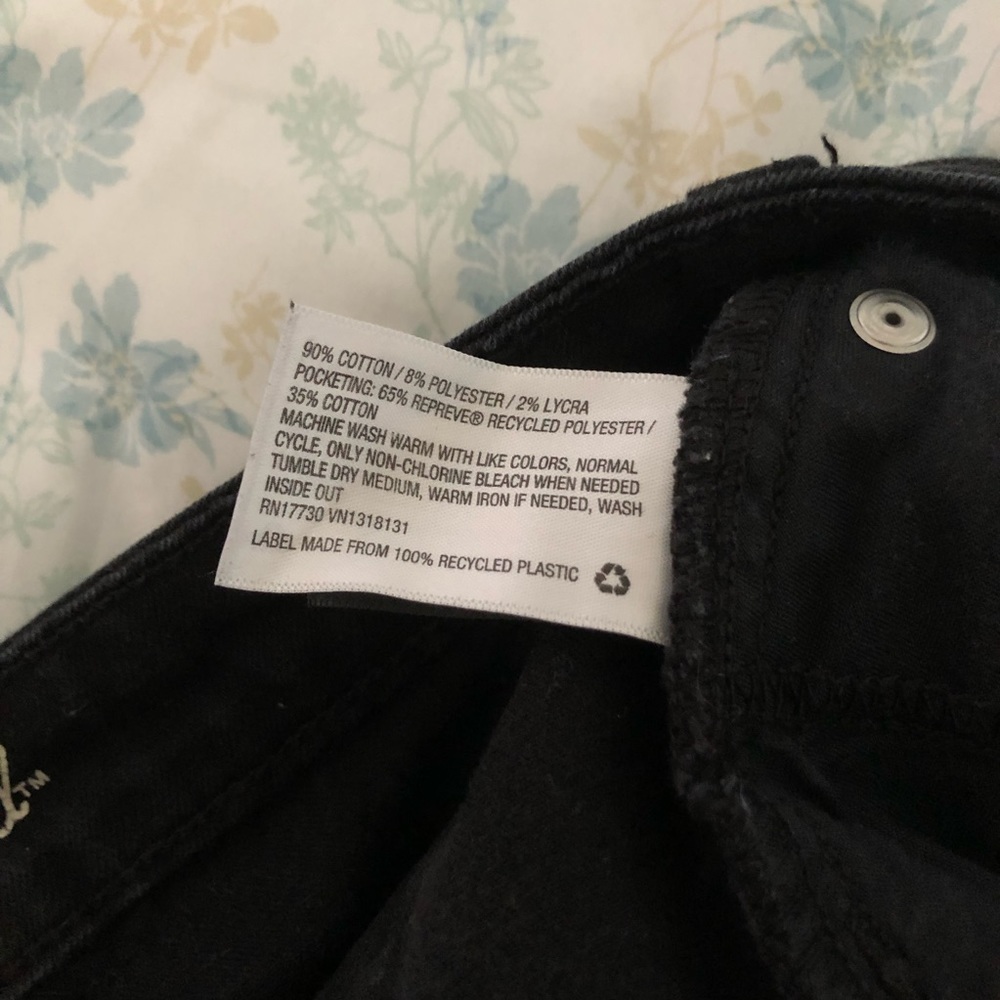 Universal Thread Black High Rise Bermuda Jean Shorts - Picture 7 of 7